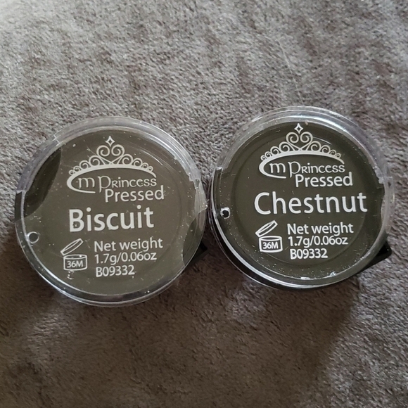 Set of 2 mprincess pressed eyeshadow. Nwt - Picture 2 of 4